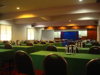 Ismah Beach Resort Masjid Tanah Εξωτερικό φωτογραφία